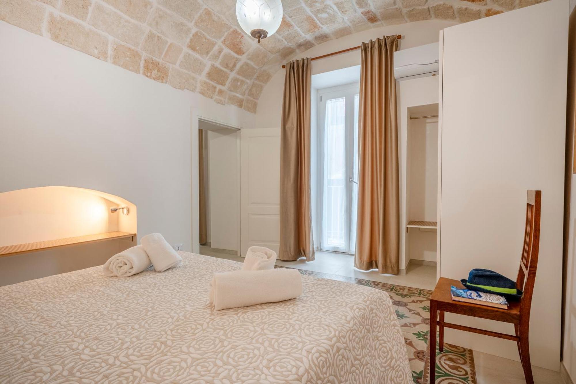 Heart Of Monopoli Apartments Near The Sea Exterior photo