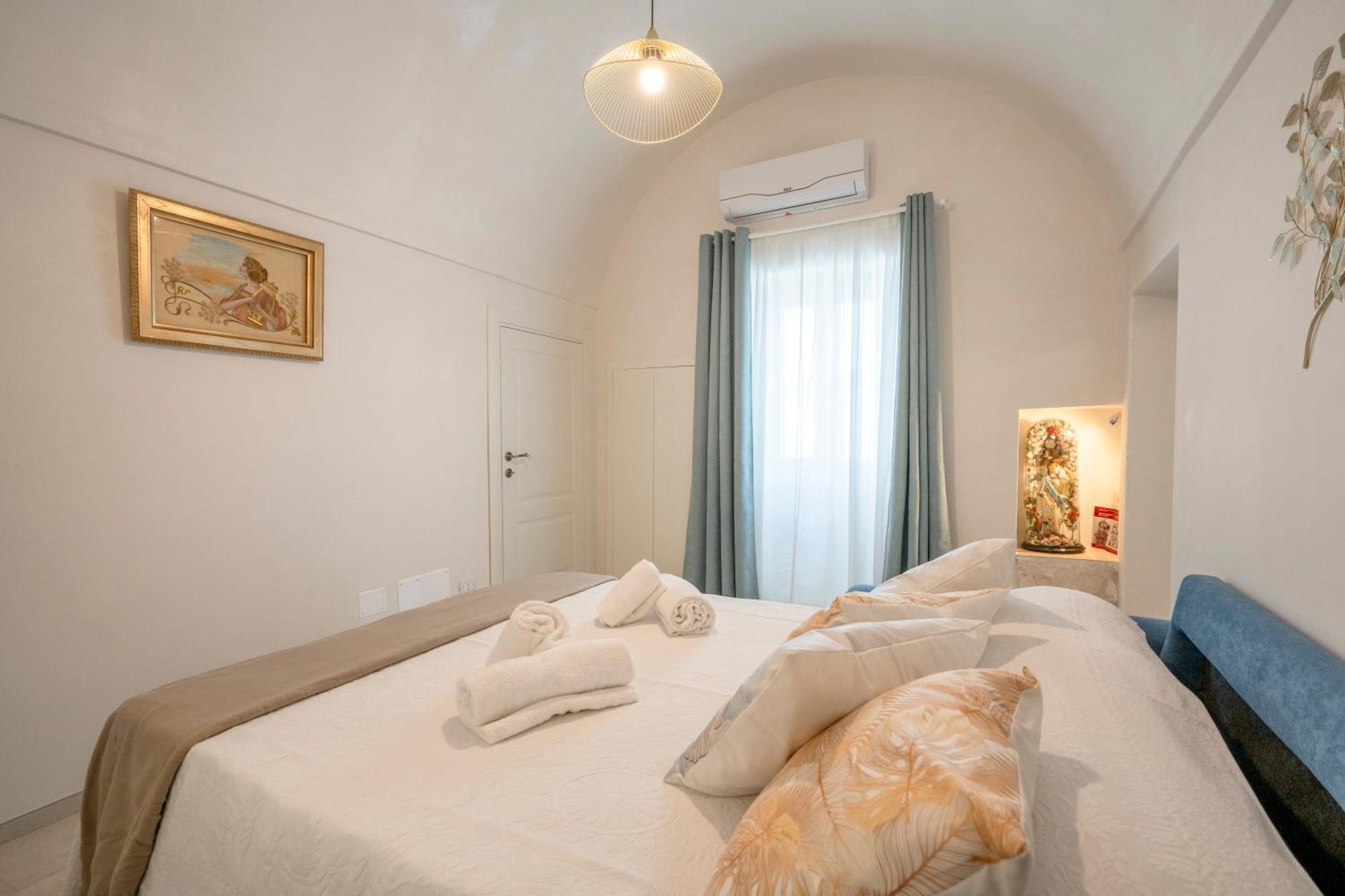 Heart Of Monopoli Apartments Near The Sea Exterior photo