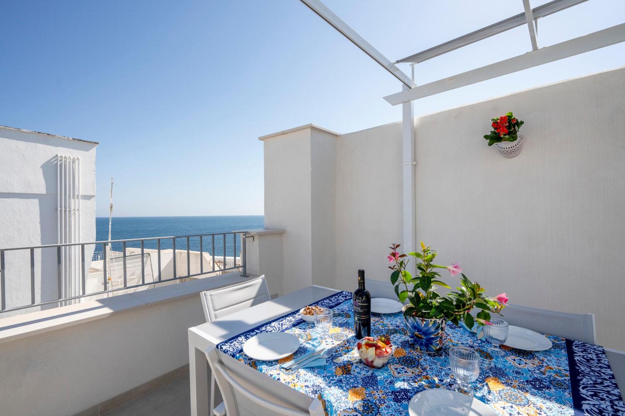 Heart Of Monopoli Apartments Near The Sea Exterior photo