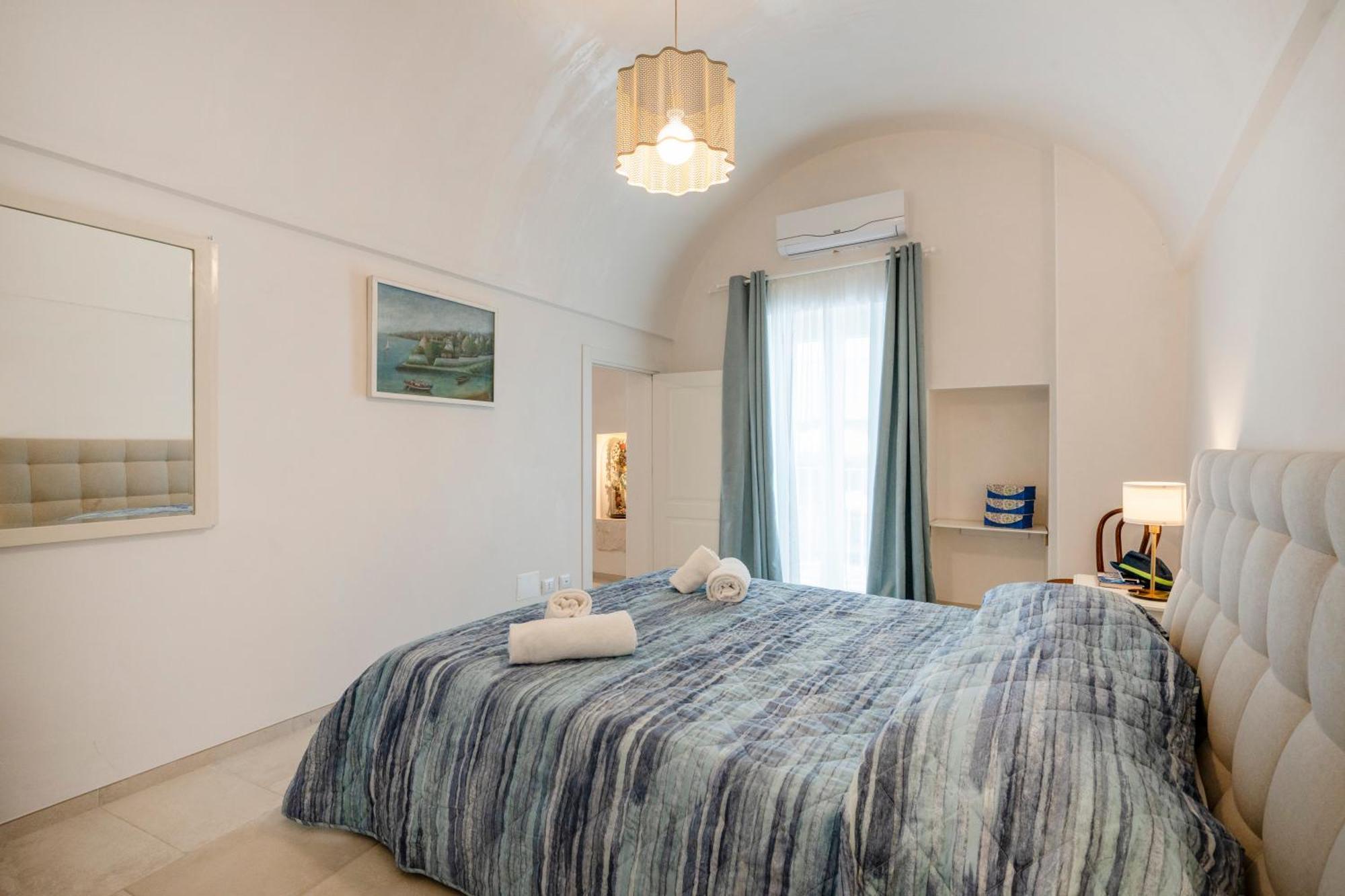 Heart Of Monopoli Apartments Near The Sea Exterior photo